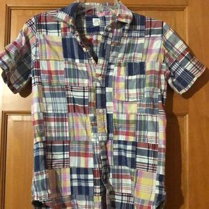 GAP kids short sleeve button up multicolor shirt